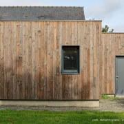extension-bardage-bois-douglas-menuiserie-anthracite