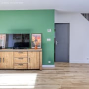 séjour-carrelage-imitation-parquet